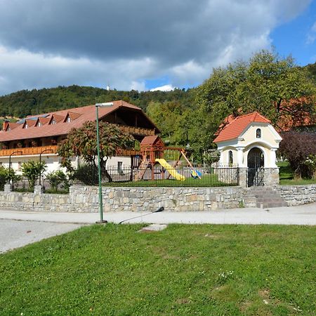 Guesthouse Mocivnik Okroglice Esterno foto