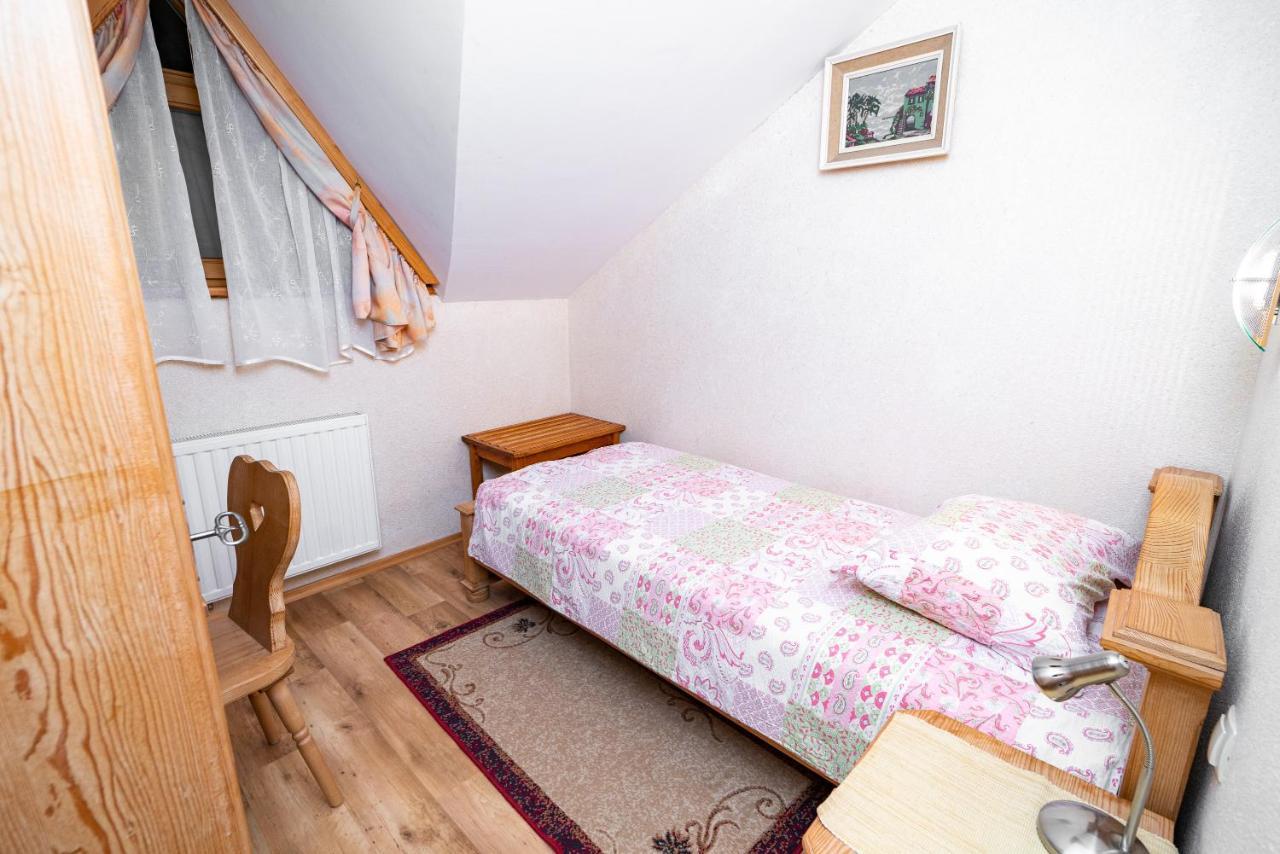 Guesthouse Mocivnik Okroglice Esterno foto