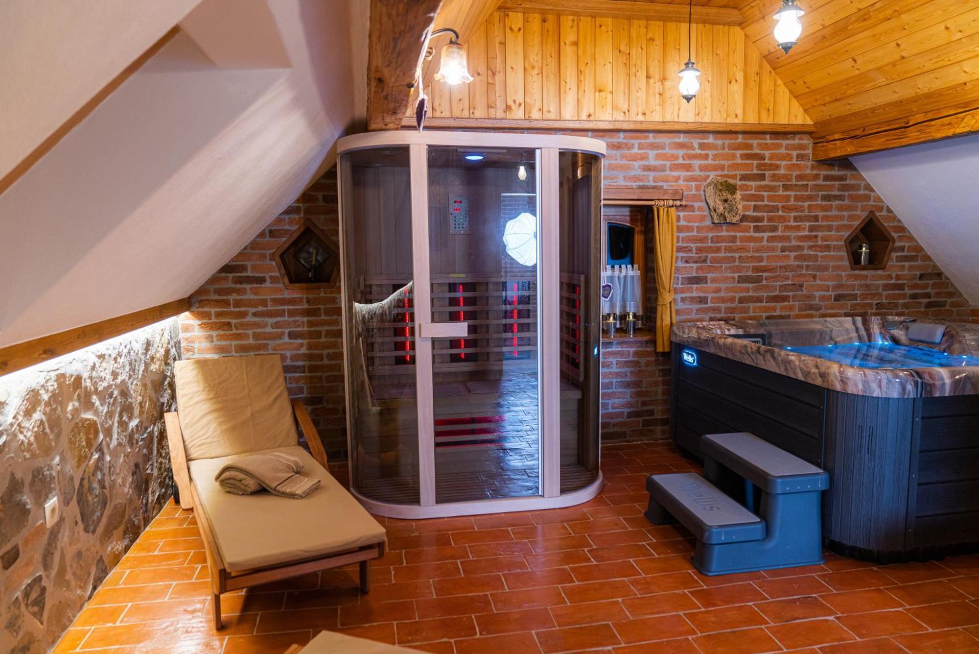 Guesthouse Mocivnik Okroglice Esterno foto